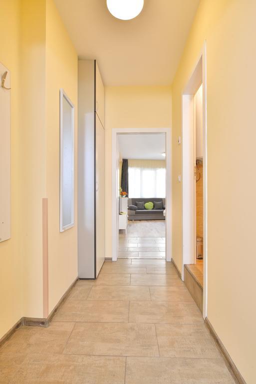Central studio 1 Burgas Esterno foto