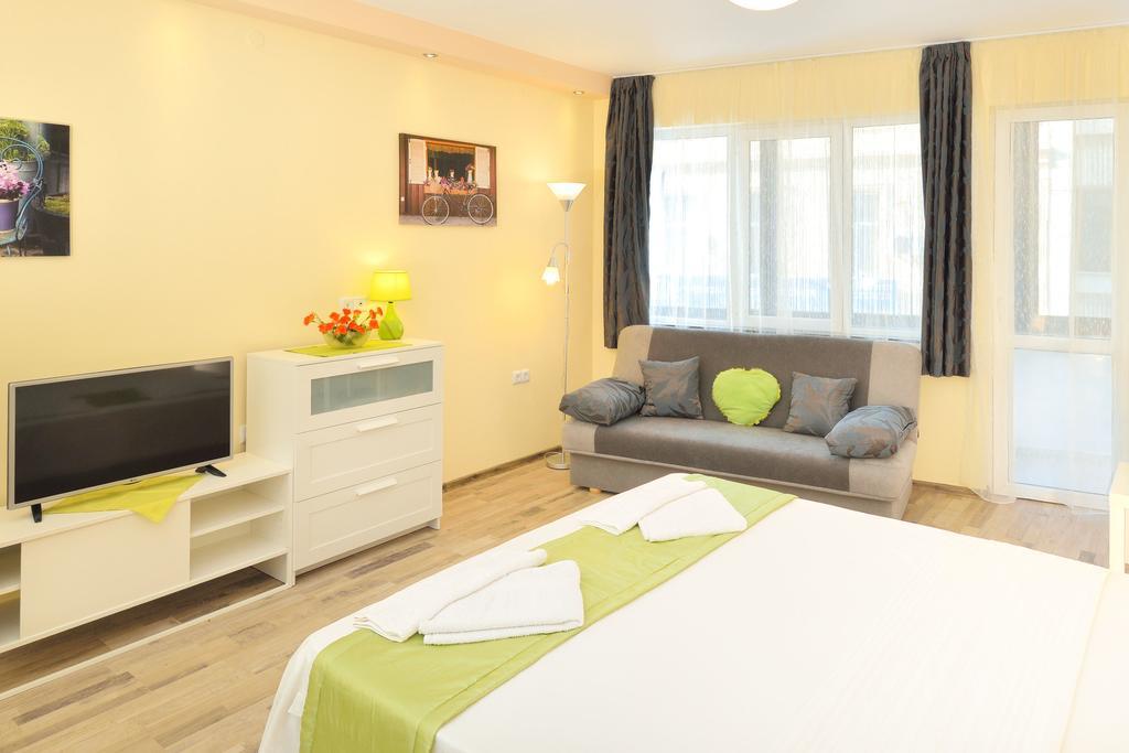 Central studio 1 Burgas Esterno foto